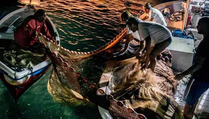 Lamparata notturna dal porto di Marina di Camerota